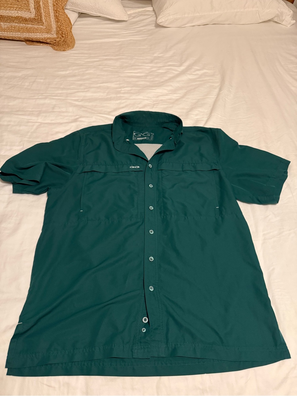 Performance Short-Sleeve Button-Down Shirt in Teal